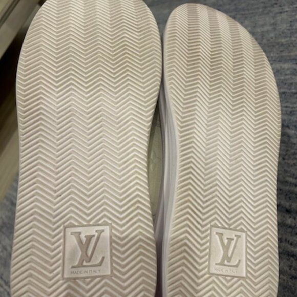 Louis Vuitton Sneakers - Picture 10 of 10